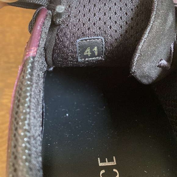 Mens Versace sneakers - Picture 7 of 7